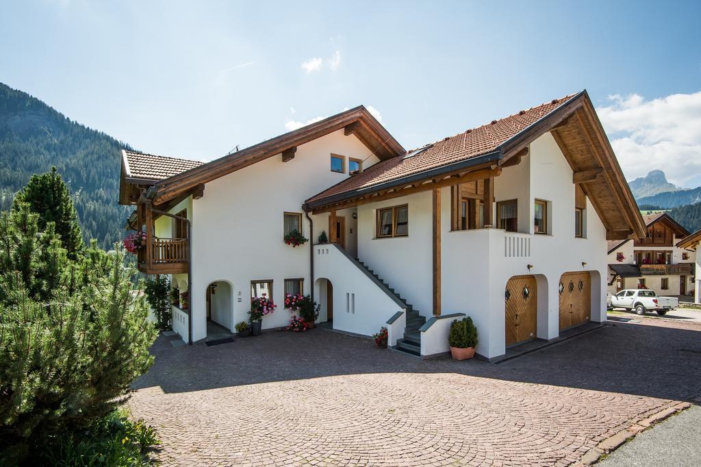 Apartments Tino La Valle Buitenkant foto